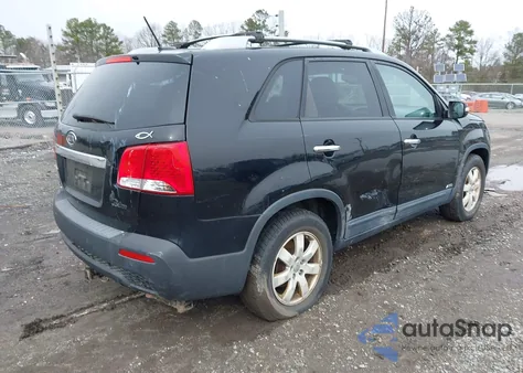 2012 Kia Sorento Lx z USA, uszkodzony, nr VIN 5XYKTDA68CG245346